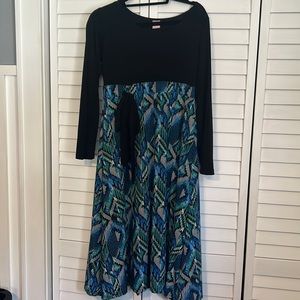 Lady’s dress only wore once